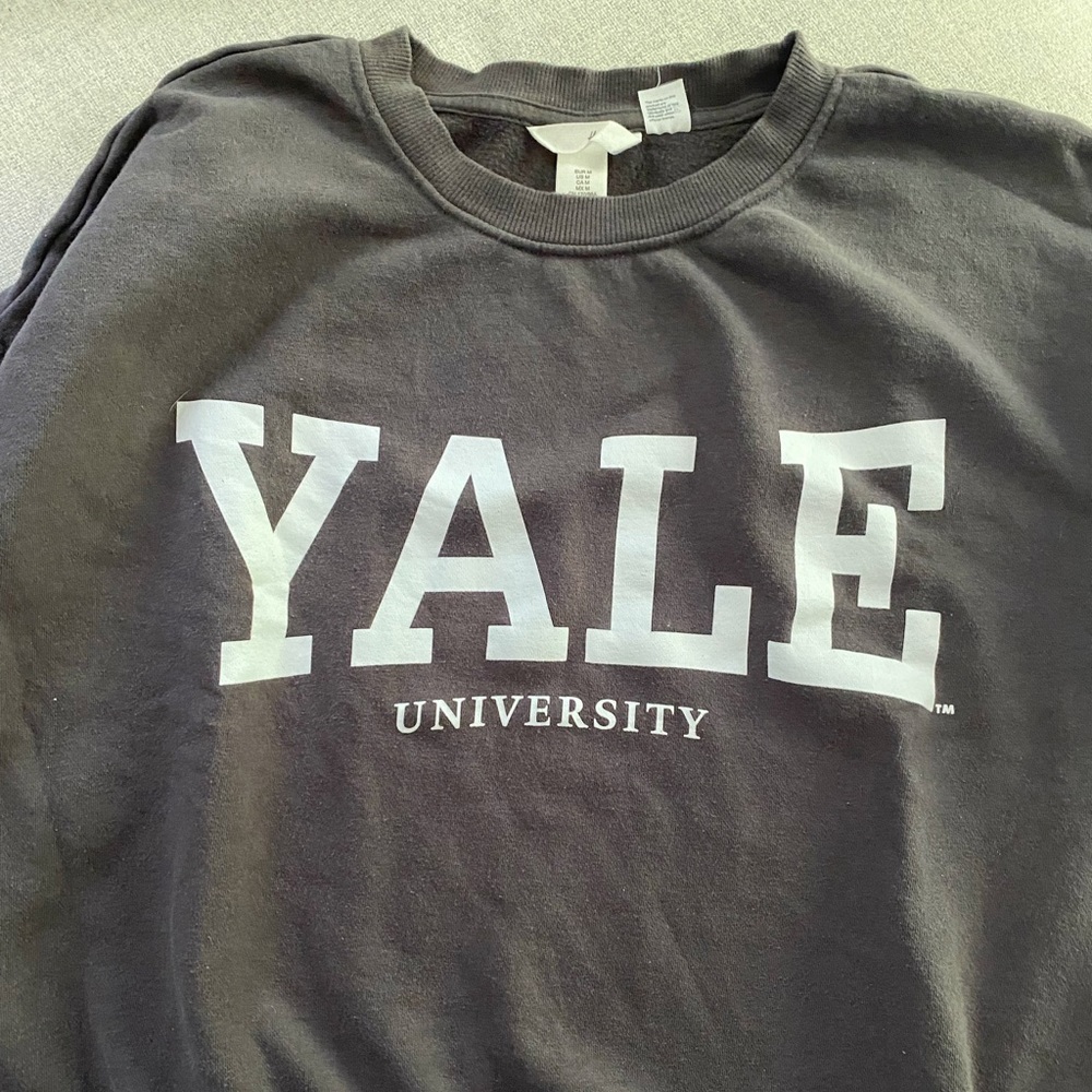 Yale H&M Sweatshirt